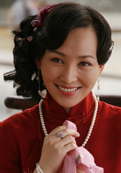 岳丽娜个人资料简介图片 身材太好：胸大成话题焦点 (http://www.aodeek.com/) hxca 第3张